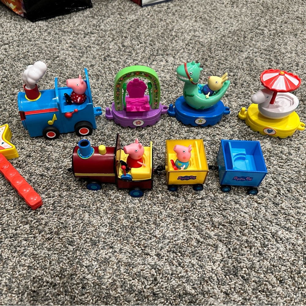 Peppa Pig Train Lot with Characters